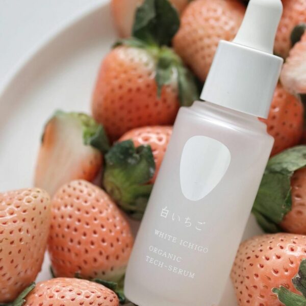 White Ichigo Organic Tech-Serum with Vitamin C 30g